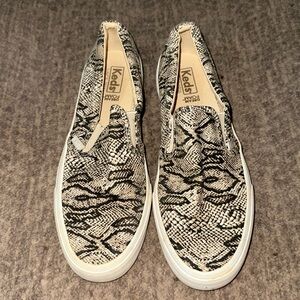 Women’s Snake print Keds. Size 8